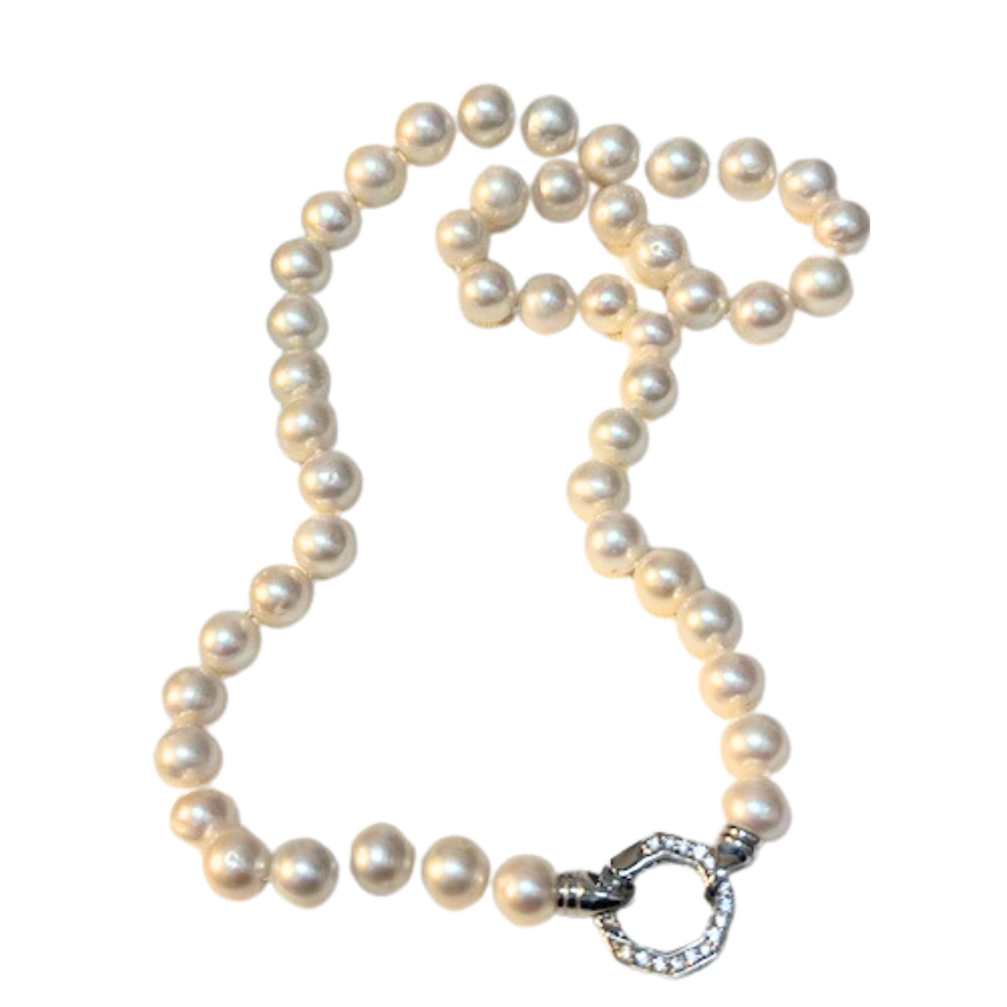 FRESHWATER PEARL NECKLACE