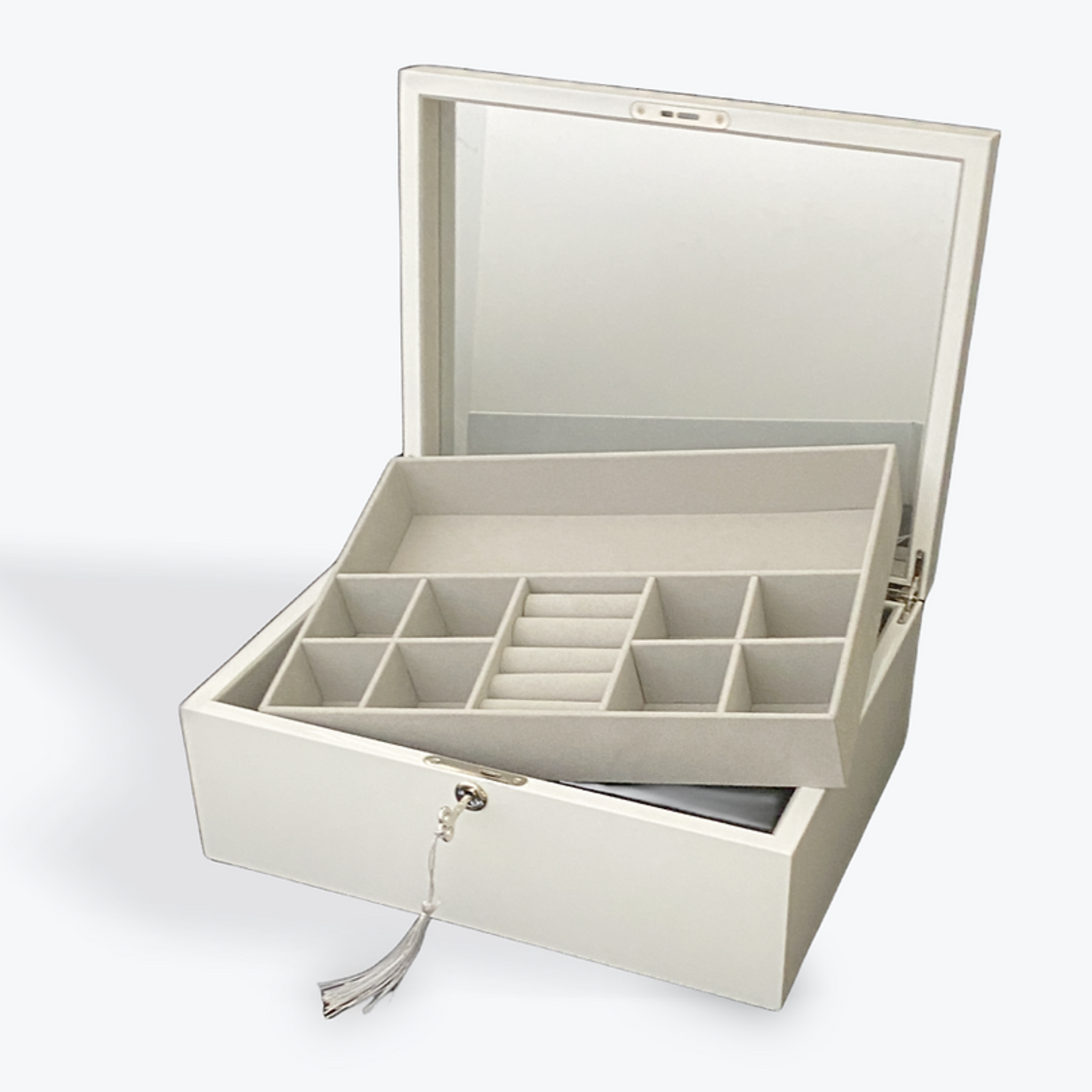 HAMPTONS LARGE LOCKABLE JEWELLERY BOX - WHITE
