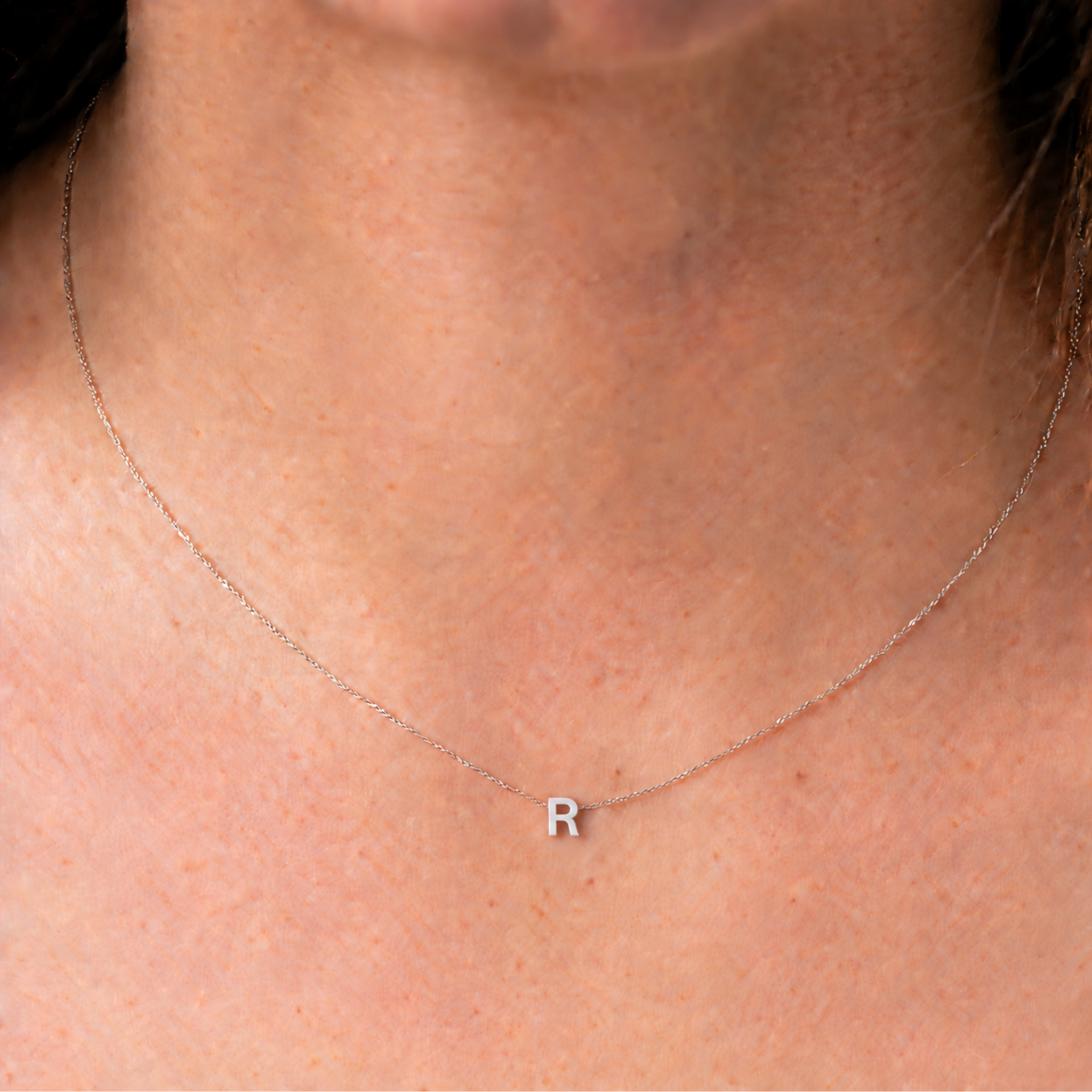 'R' INITIAL ADJUSTABLE NECKLACE - 9K WHITE GOLD