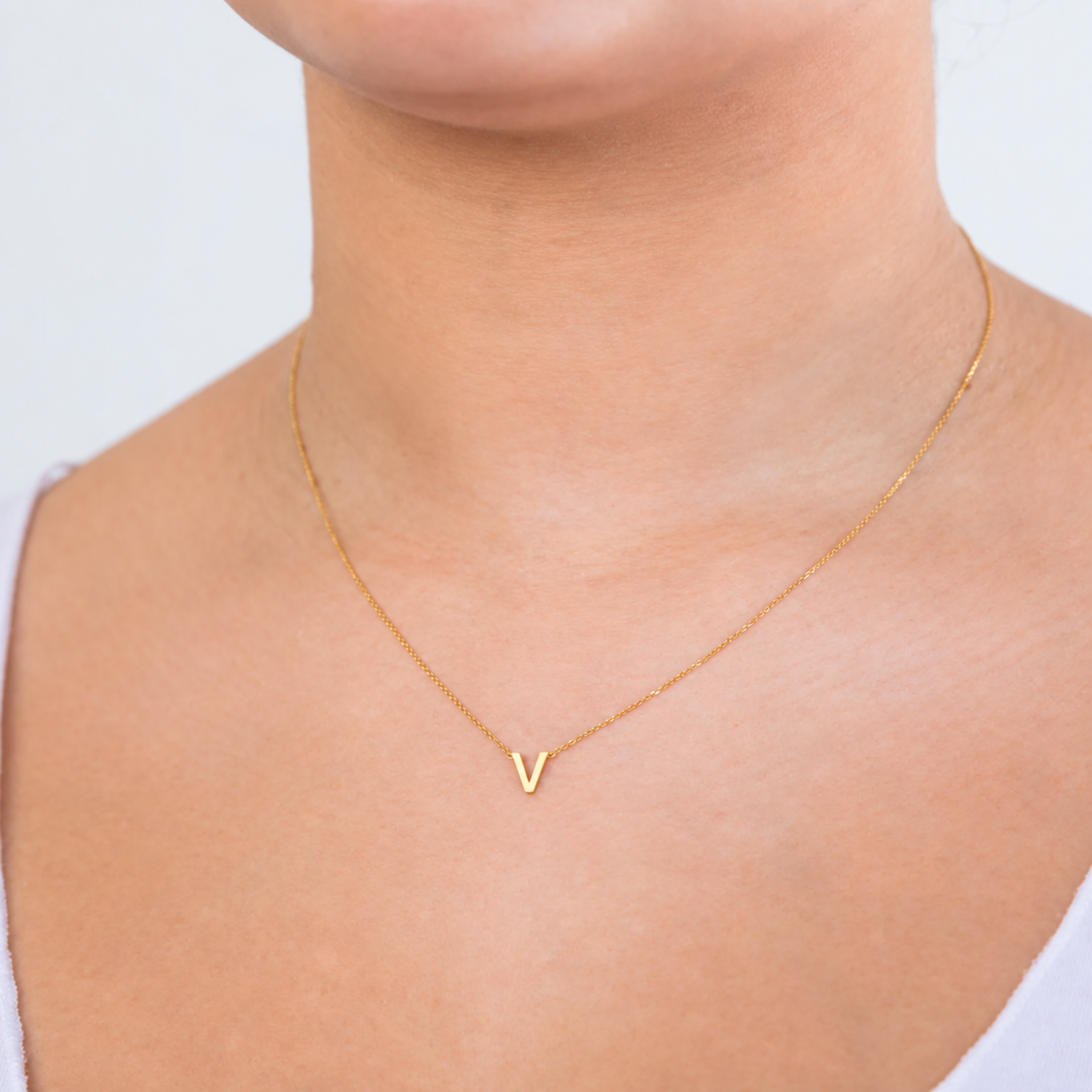 'V'  INITIAL ADJUSTABLE NECKLACE - 9K YELLOW GOLD